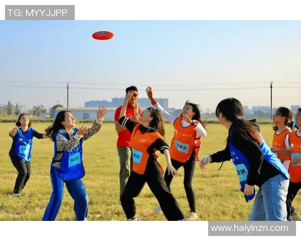 飞盘竞技的魅力与挑战：深入解析上海飞盘队的战术布局与团队协作